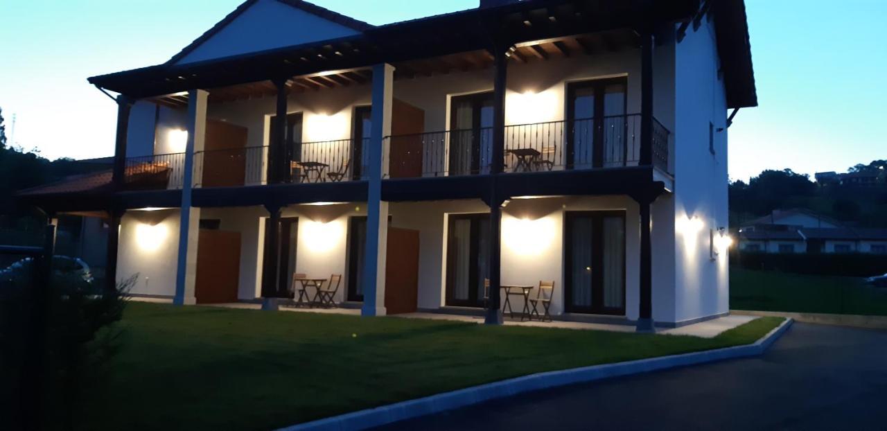 La Mediana Del Sella Lejlighedshotel Ribadesella Eksteriør billede